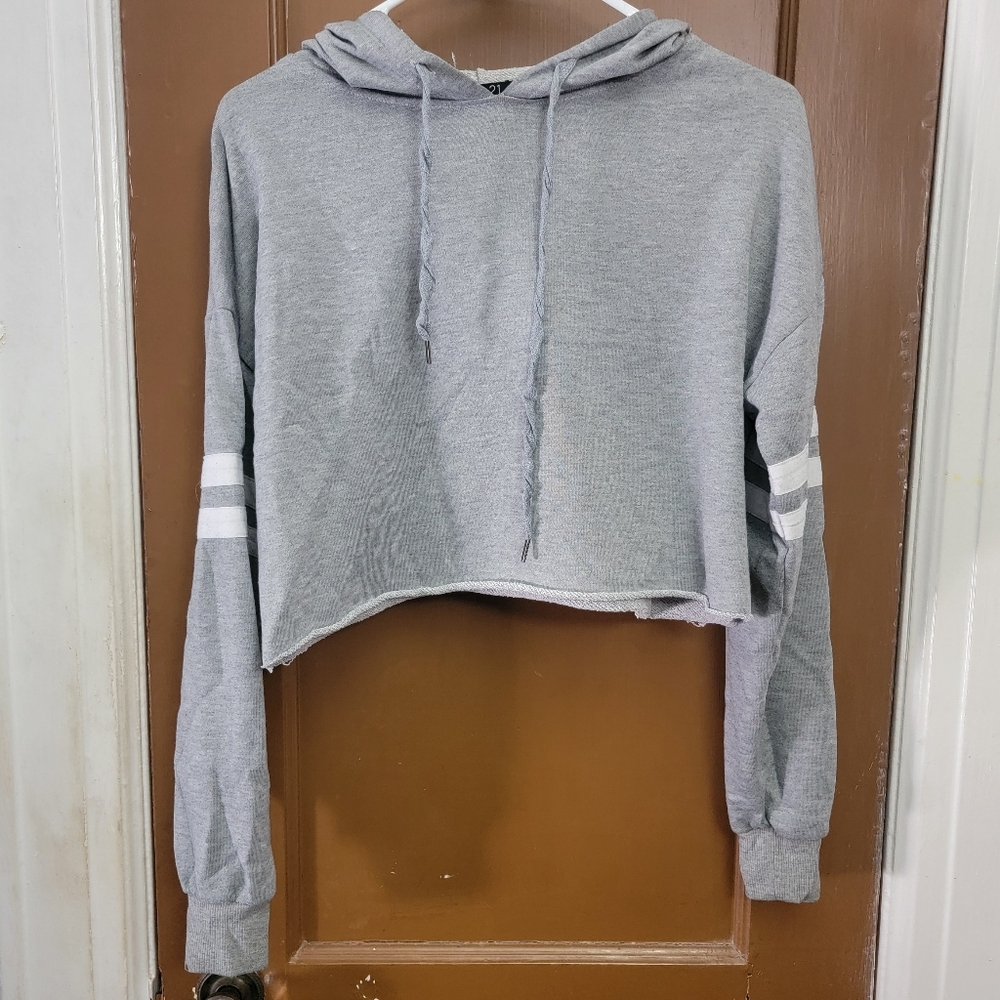 Crop top sweater